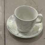 Set i vogël me 6 filxhanë dhe 6 pjatëza