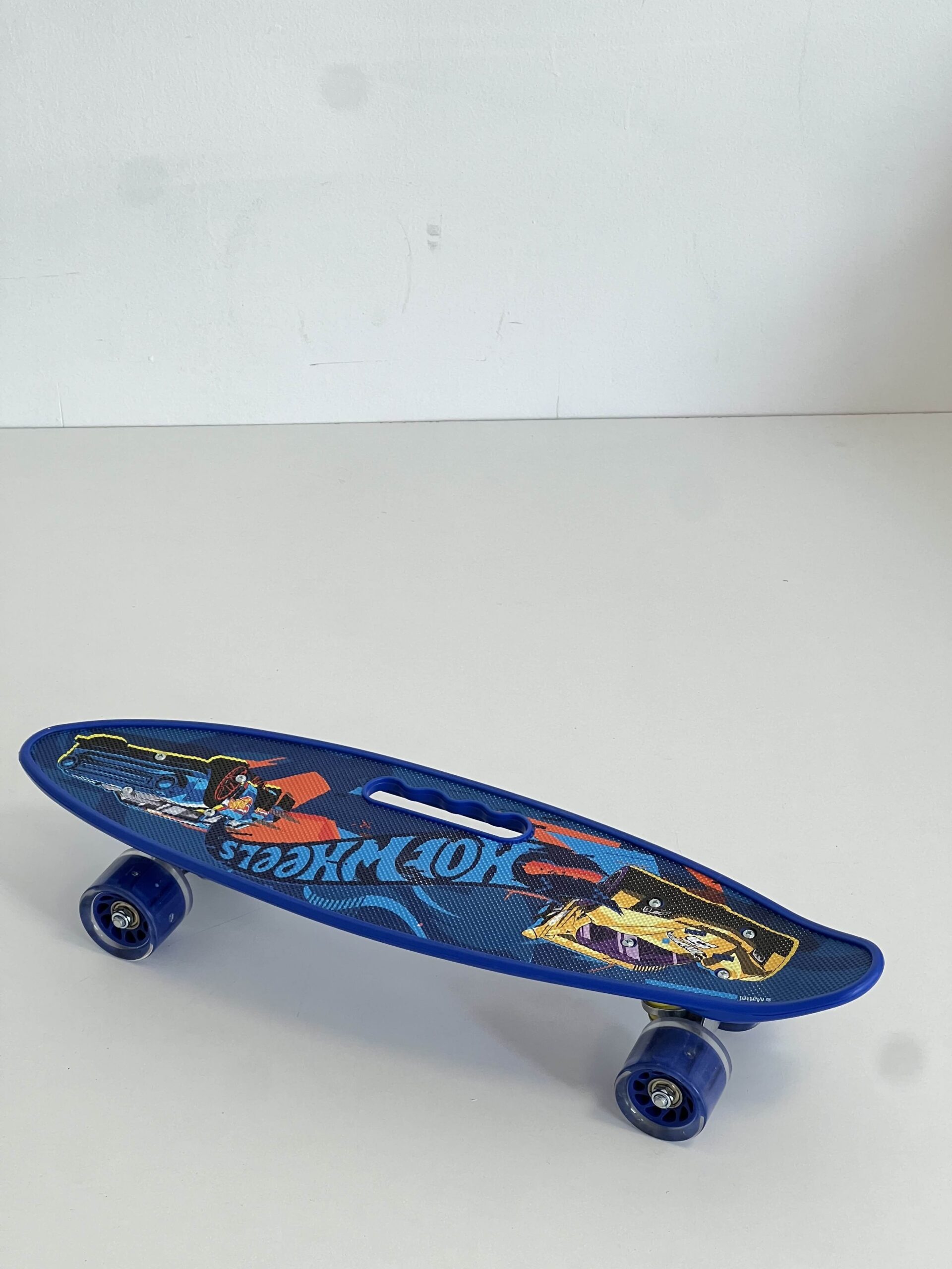 IMG_0169.jpg Skateboard - Image 1