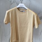 T-shirt njëngjyrësh