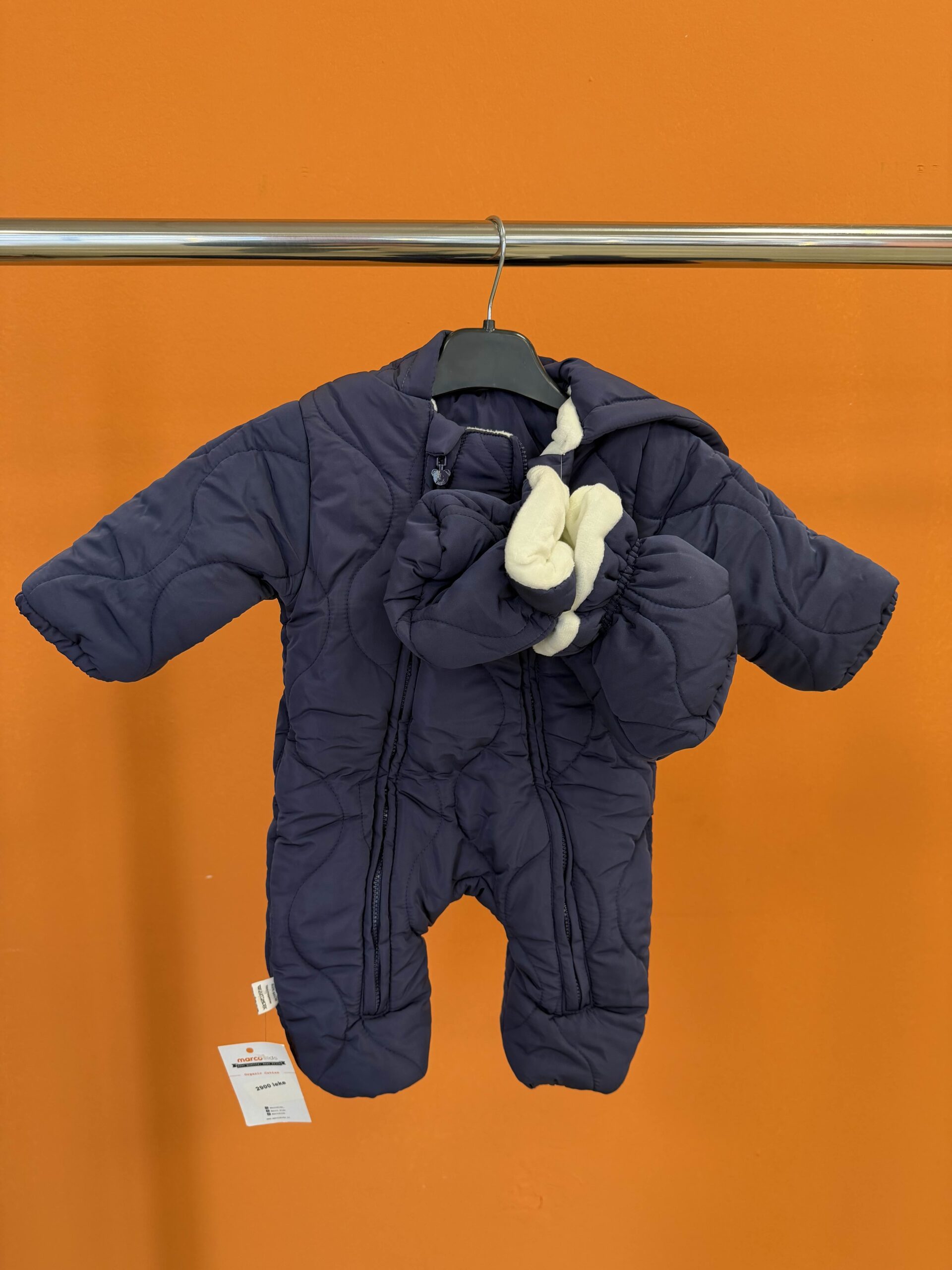 IMG_4441.jpg Tutina - Image 1