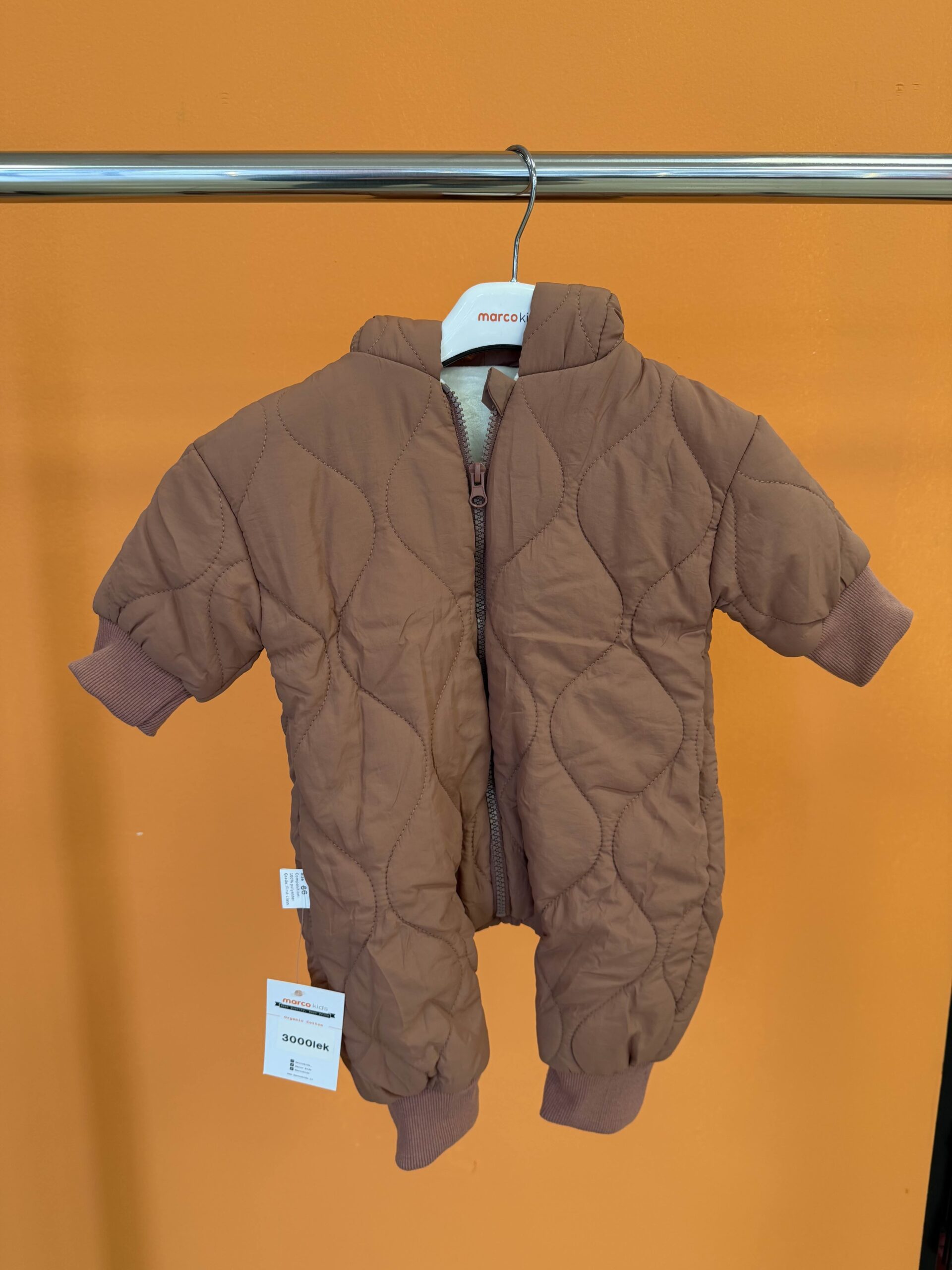 IMG_4442.jpg Tutina - Image 1