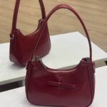 Çantë lëkure – dizajn i bukur, elegante për femra