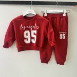 Set i ngrohtë për fëmijë – dy pjesë për vjeshtë-dimër